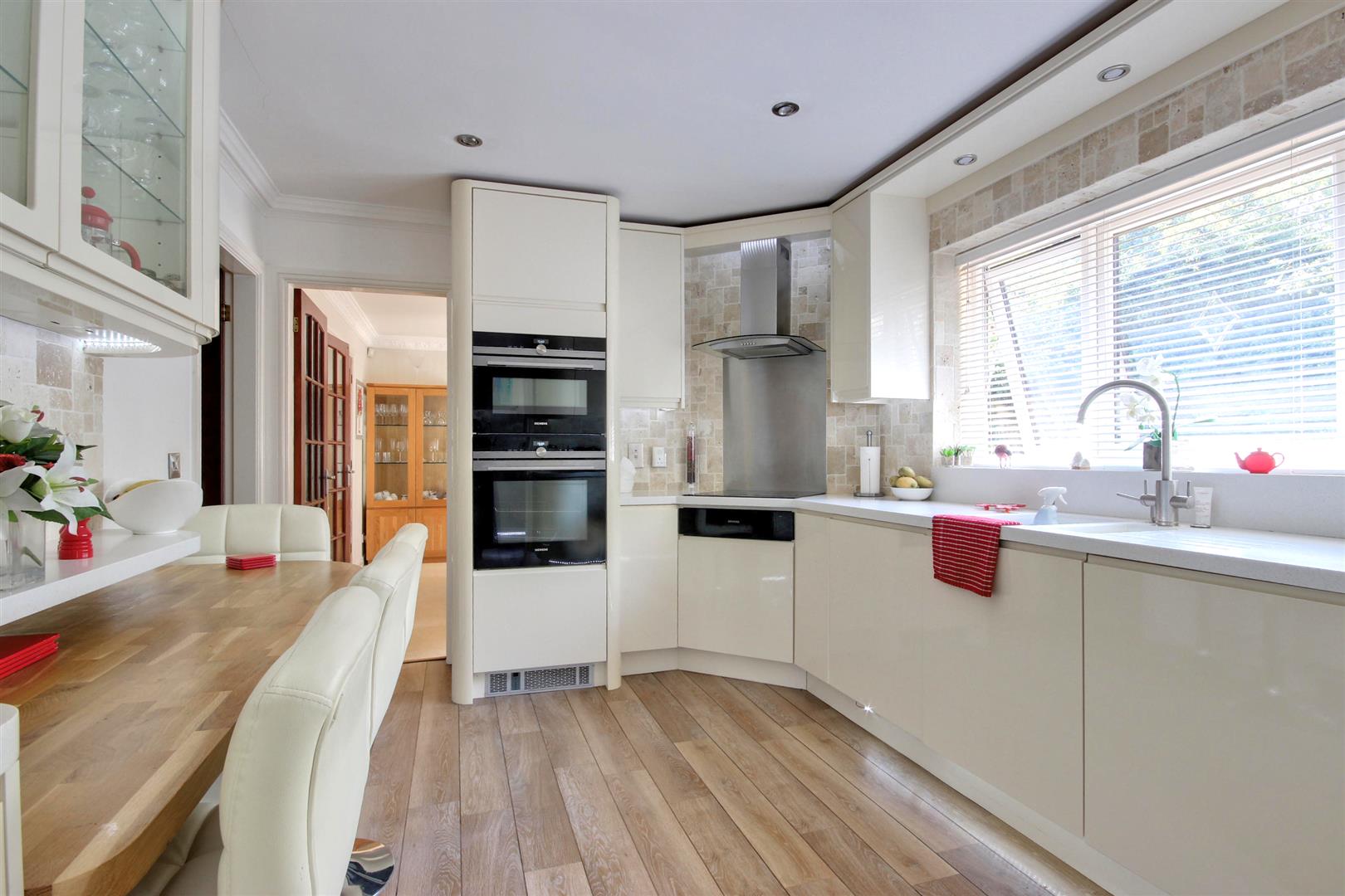 Walnut Close, Cottingham